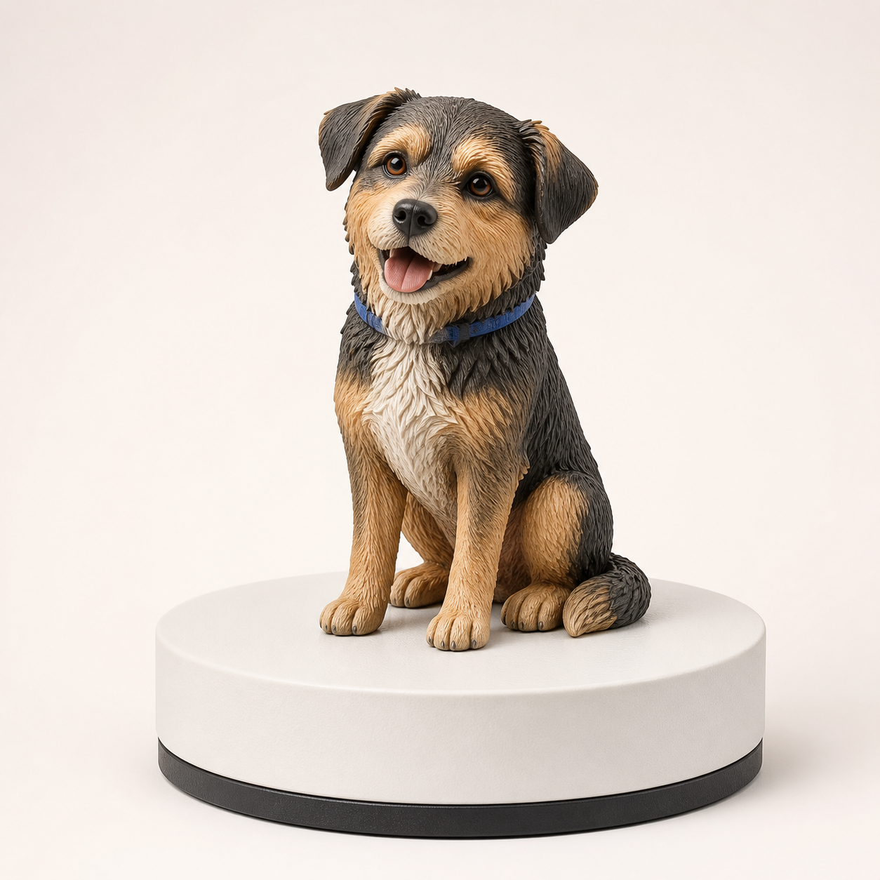 Miniatura do seu pet, produto impresso em 3D sobre base de exposição